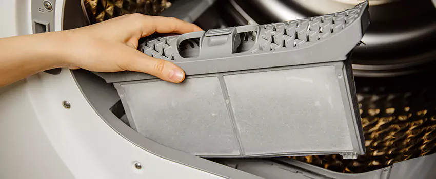 Signs Of A Clogged Dryer Lint Trap in Huntington, New York